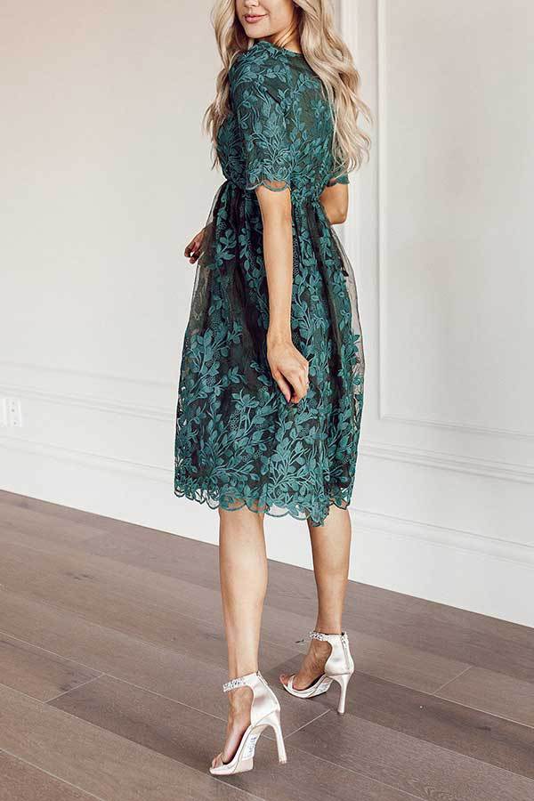 Plus Size Mid Length Lace Embroidered Short Sleeve Dress - Jo-Bolt-Store