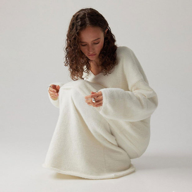 Sweater Suit Women's Simple Knitting V-neck - Jo-Bolt-Store