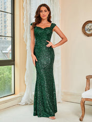 Emerald Allure: The Sequin Mermaid Maxi Dress